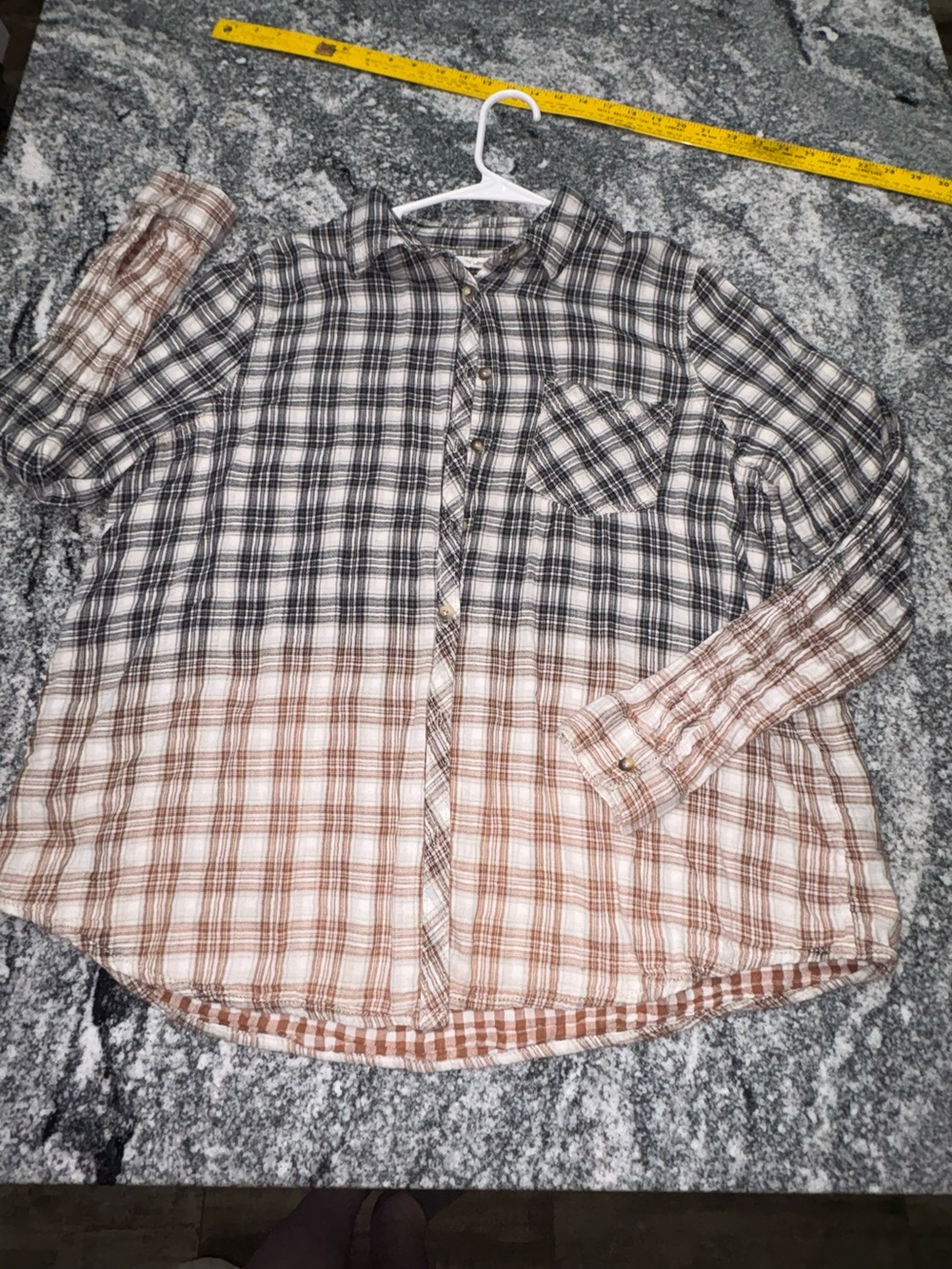 Maurices Ombre Plaid Button-Down Shirt - Black and Brown